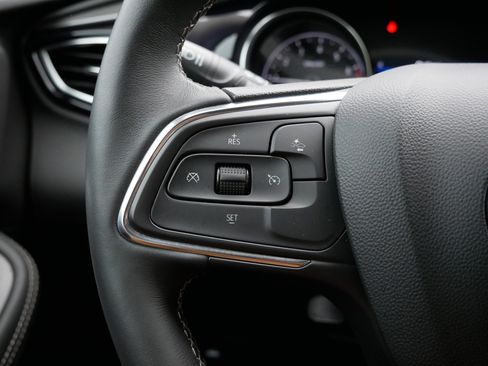 Used 2023 Buick Encore GX Preferred w/ Cold Weather Comfort Package image 28