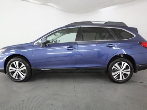 Used 2019 Subaru Outback 2.5i Limited w/ Popular Package #2 AWD/4WD image 4
