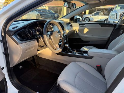 Used 2018 Hyundai Sonata ECO image 11
