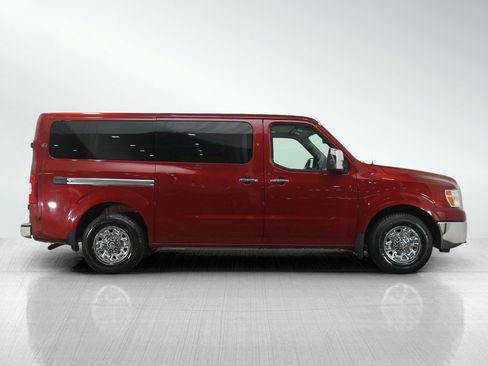 Used 2019 Nissan NV 3500 SL image 6