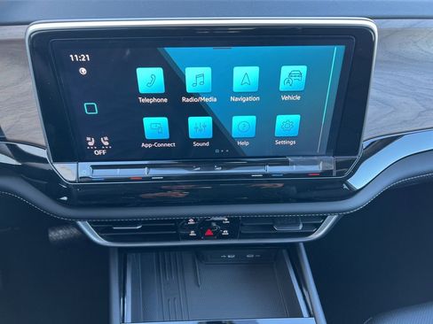 New 2026 Volkswagen Atlas SE FWD image 20
