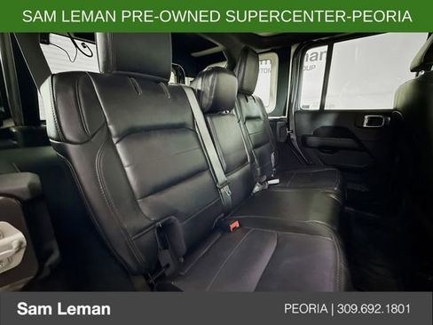 Used 2020 Jeep Wrangler Unlimited Sahara image 25