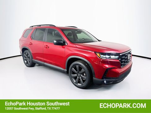 Used 2024 Honda Pilot Sport image 1