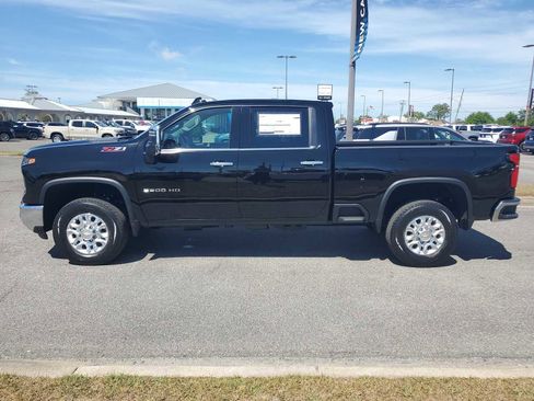 New 2026 Chevrolet Silverado 3500 LTZ w/ LTZ Plus Package AWD/4WD image 2