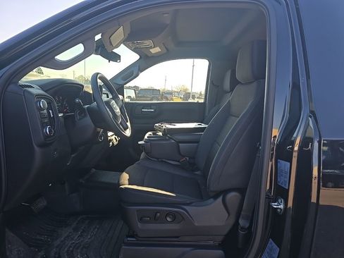 Used 2025 GMC Sierra 1500 Pro w/ Pro Value Package image 9