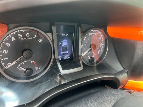 Used 2020 Toyota Tacoma TRD Sport image 42