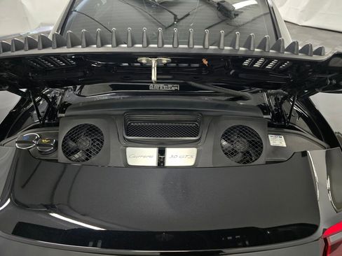Certified 2018 Porsche 911 Carrera GTS image 12