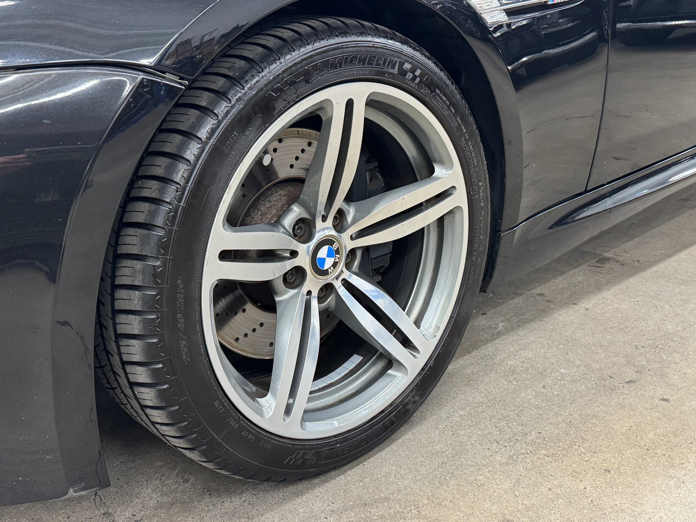 Used 2007 BMW M6 Convertible RWD image 12