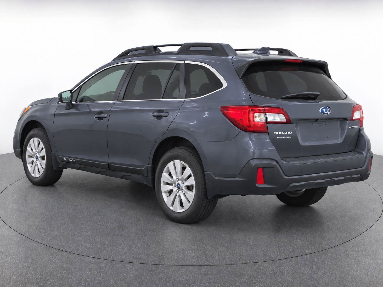 Used 2018 Subaru Outback 2.5i Premium w/ Popular Package #1 AWD/4WD image 3