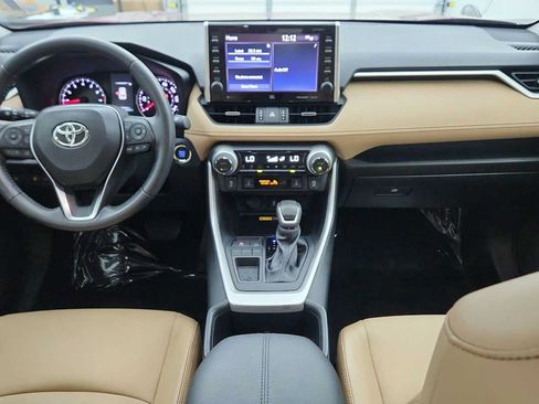 Used 2022 Toyota RAV4 XLE Premium FWD image 20