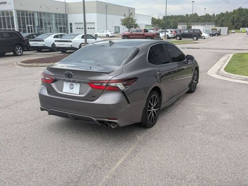 Used 2024 Toyota Camry SE FWD image 5