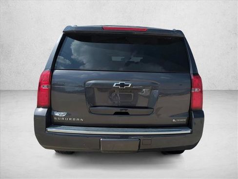 Used 2018 Chevrolet Suburban Premier AWD/4WD image 6