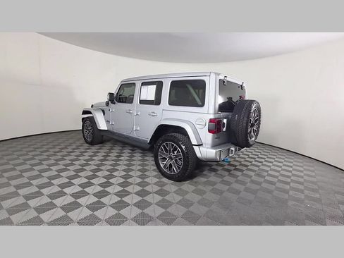 Used 2024 Jeep Wrangler High Altitude AWD/4WD image 12