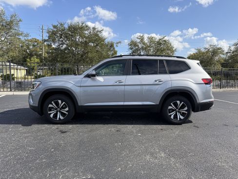 New 2026 Volkswagen Atlas SE image 6