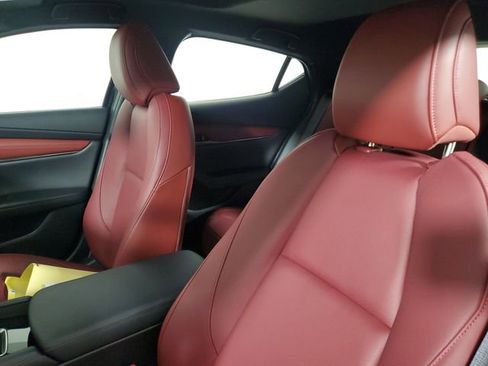 New 2026 MAZDA MAZDA3 Hatchback w/Premium Plus Pkg image 23