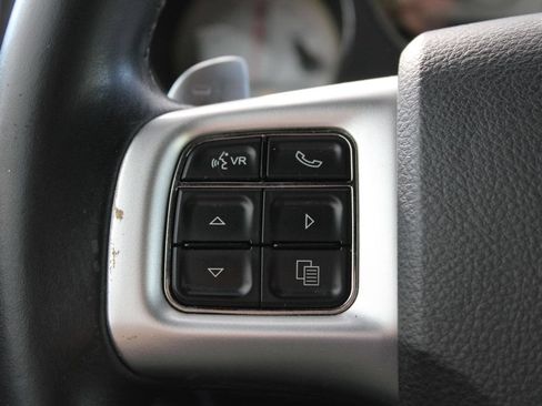 Used 2014 Dodge Challenger R/T RWD image 13