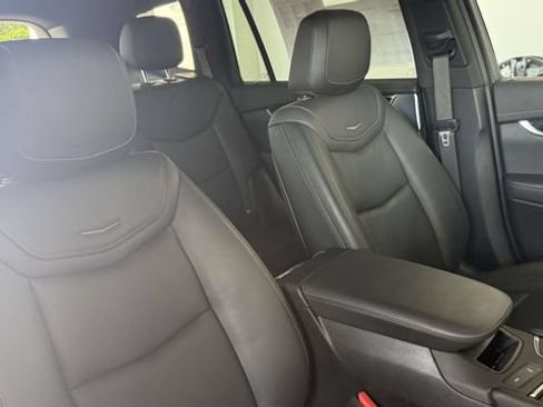 Certified 2024 Cadillac XT6 Premium Luxury AWD/4WD image 23
