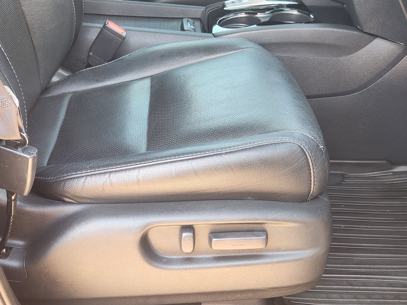 Used 2017 Honda Pilot Elite image 28