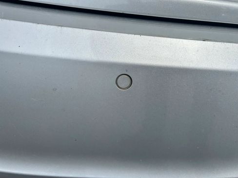 Used 2019 Chevrolet Malibu Hybrid w/ Leather Package image 11