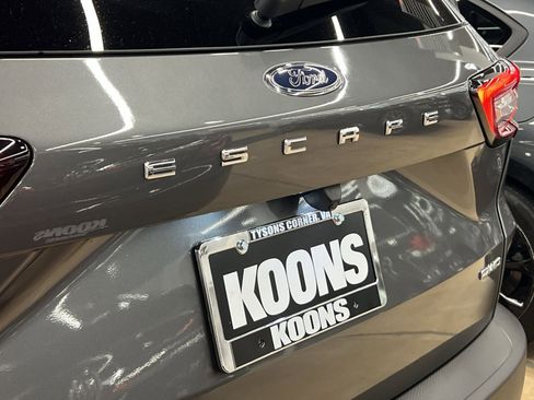 Used 2025 Ford Escape ST-Line image 22