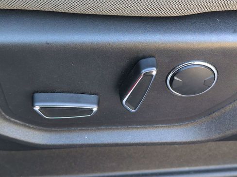 Used 2018 Ford F150 XLT w/ Equipment Group 302A Luxury image 15