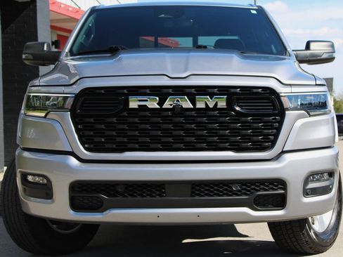 Used 2025 RAM 1500 Big Horn AWD/4WD image 2