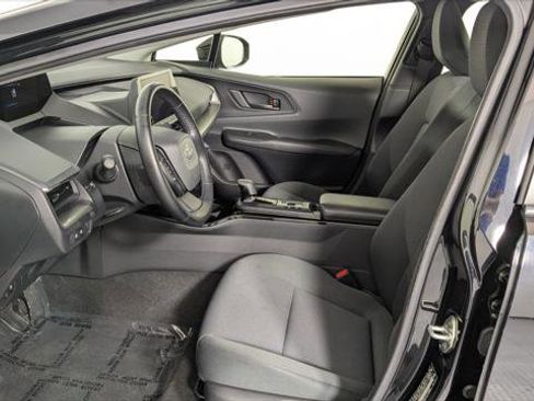 Used 2024 Toyota Prius LE image 11