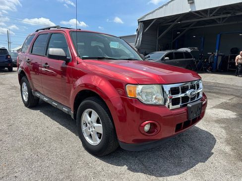 Used 2012 Ford Escape XLT FWD image 1