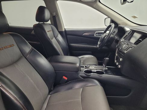 Used 2019 Nissan Pathfinder SL AWD/4WD image 21