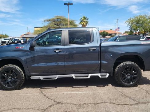Used 2021 Chevrolet Silverado 1500 Custom Trail Boss w/ LPO, Dark Essentials Package AWD/4WD image 7
