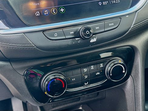 Used 2021 Buick Encore GX Preferred w/ Sport Touring Package FWD image 12
