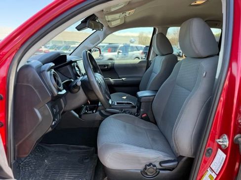 Used 2020 Toyota Tacoma SR image 10