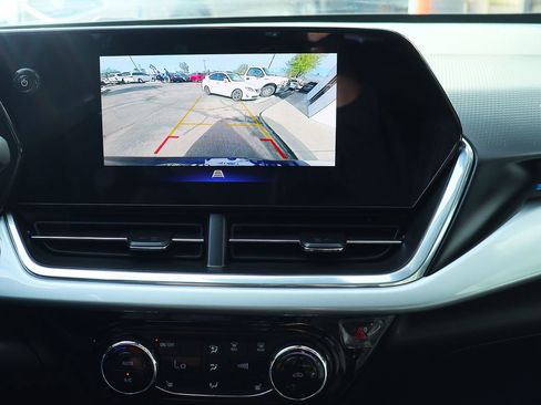 Used 2024 Chevrolet Trax LT w/ Driver Confidence Package image 46