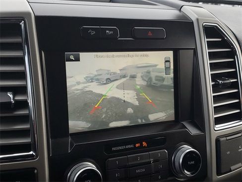 Used 2015 Ford F150 Lariat w/ Equipment Group 501A Mid image 18