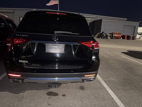 Used 2021 Mercedes-Benz GLE 350 w/ 3rd Row Seat Package image 2