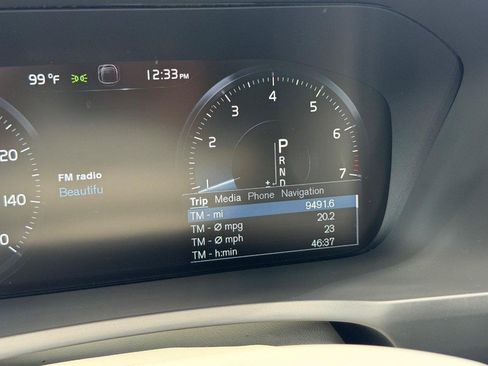 Used 2020 Volvo XC90 T5 Momentum AWD/4WD image 19