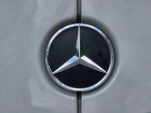 Used 2022 Mercedes-Benz Sprinter 2500 w/ Parking Package image 38