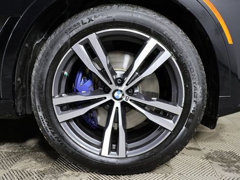 Used 2022 BMW X7 xDrive40i w/ M Sport Package image 20