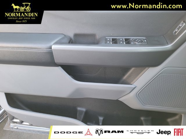 Used 2025 Ford F250 XLT AWD/4WD image 14