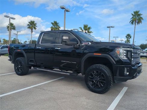 Used 2021 GMC Sierra 2500 Denali image 2