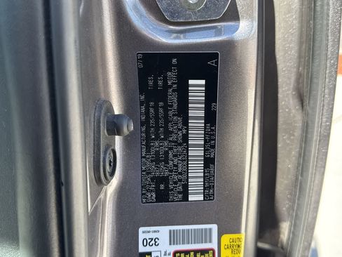 Used 2020 Toyota Sienna Limited Premium w/ Carpet Mat Package AWD/4WD image 25