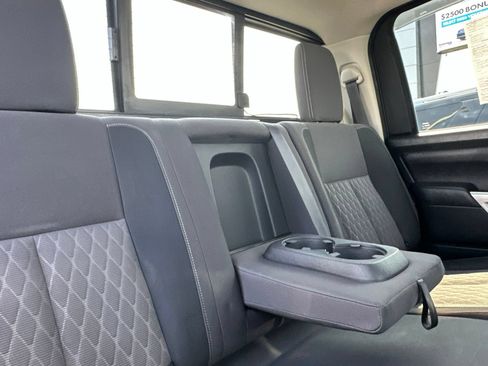 Used 2020 Nissan Titan SV w/ SV Convenience Package AWD/4WD image 32