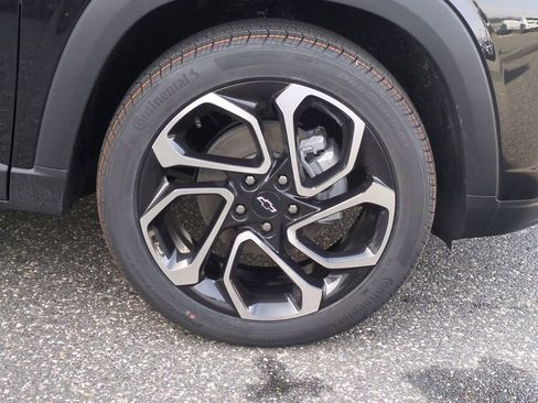 New 2026 Chevrolet Trax RS w/ Sunroof Package image 26