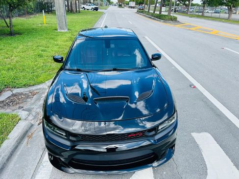 Used 2019 Dodge Charger SRT Hellcat RWD image 9