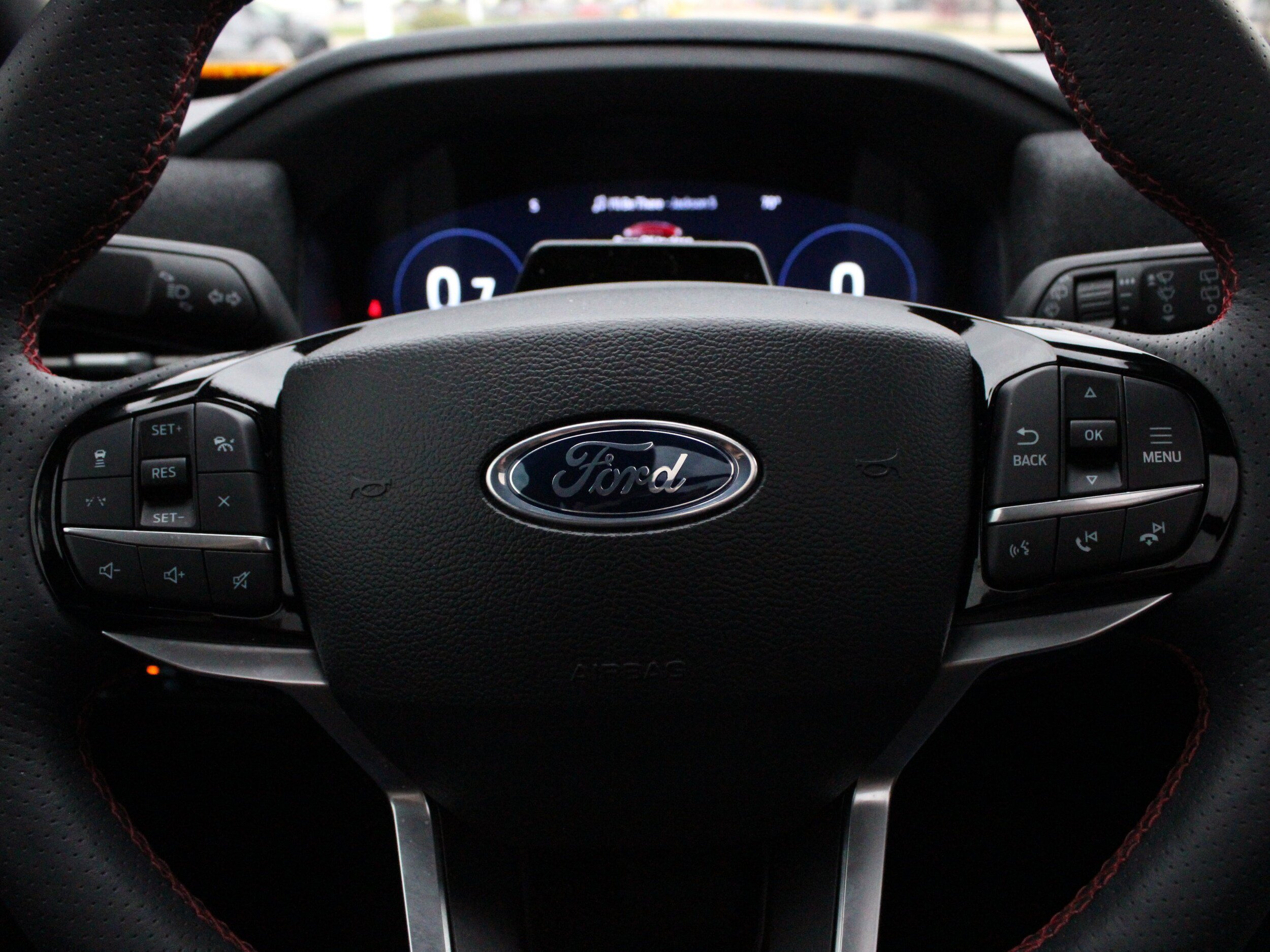 Used 2025 Ford Explorer ST-Line AWD/4WD image 15