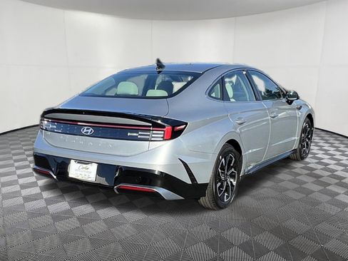 Used 2025 Hyundai Sonata SEL image 6