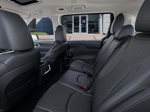 New 2026 Kia Carnival SX w/ SX Dark Edition Package image 18