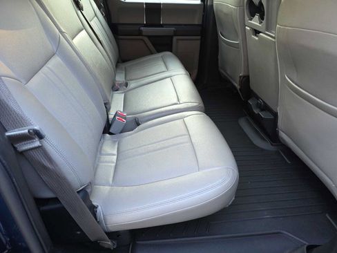 Used 2017 Ford F150 XLT image 16