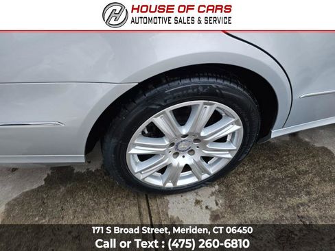 Used 2013 Mercedes-Benz E 350 4MATIC Sedan image 21