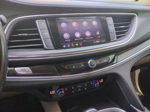 Used 2020 Buick Enclave Essence AWD/4WD image 14